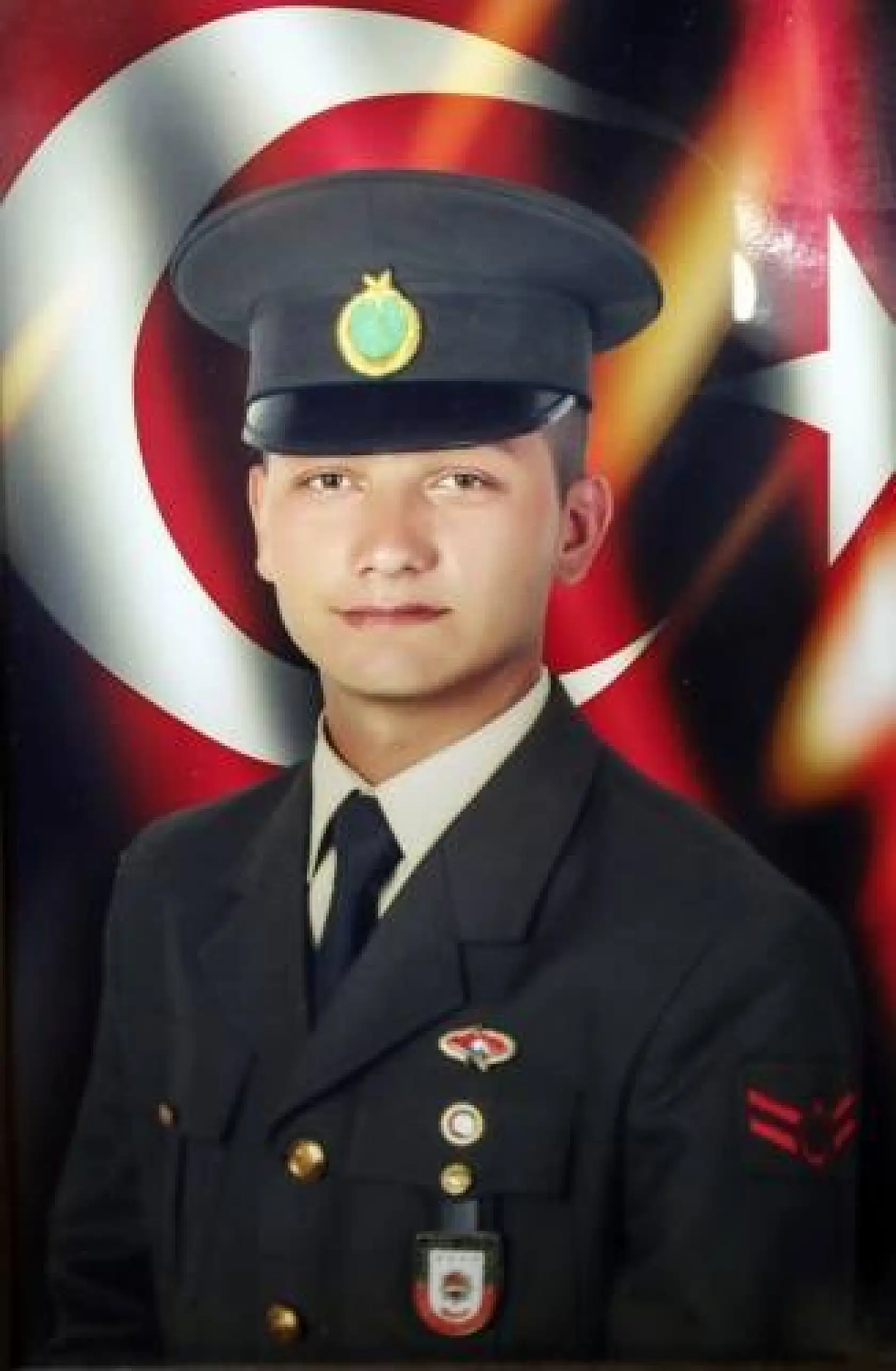 Şehit Ömer Şenel'i binlerce kişi uğurladı