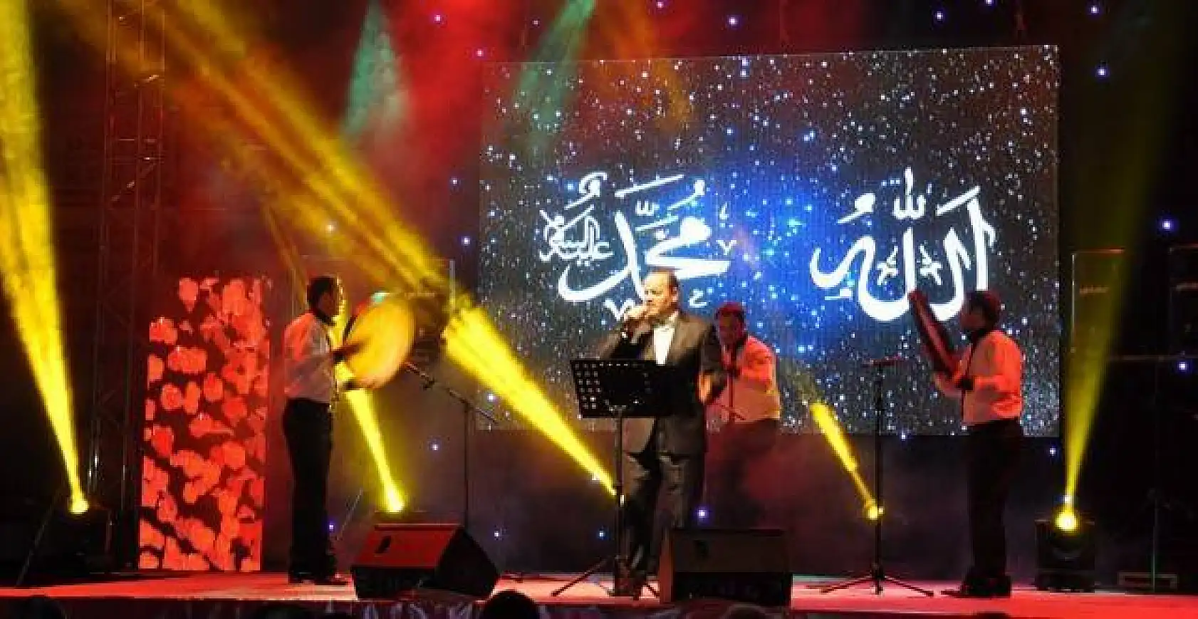 Dursun Ali Erzincanlı Kastamonu'da sahne aldı