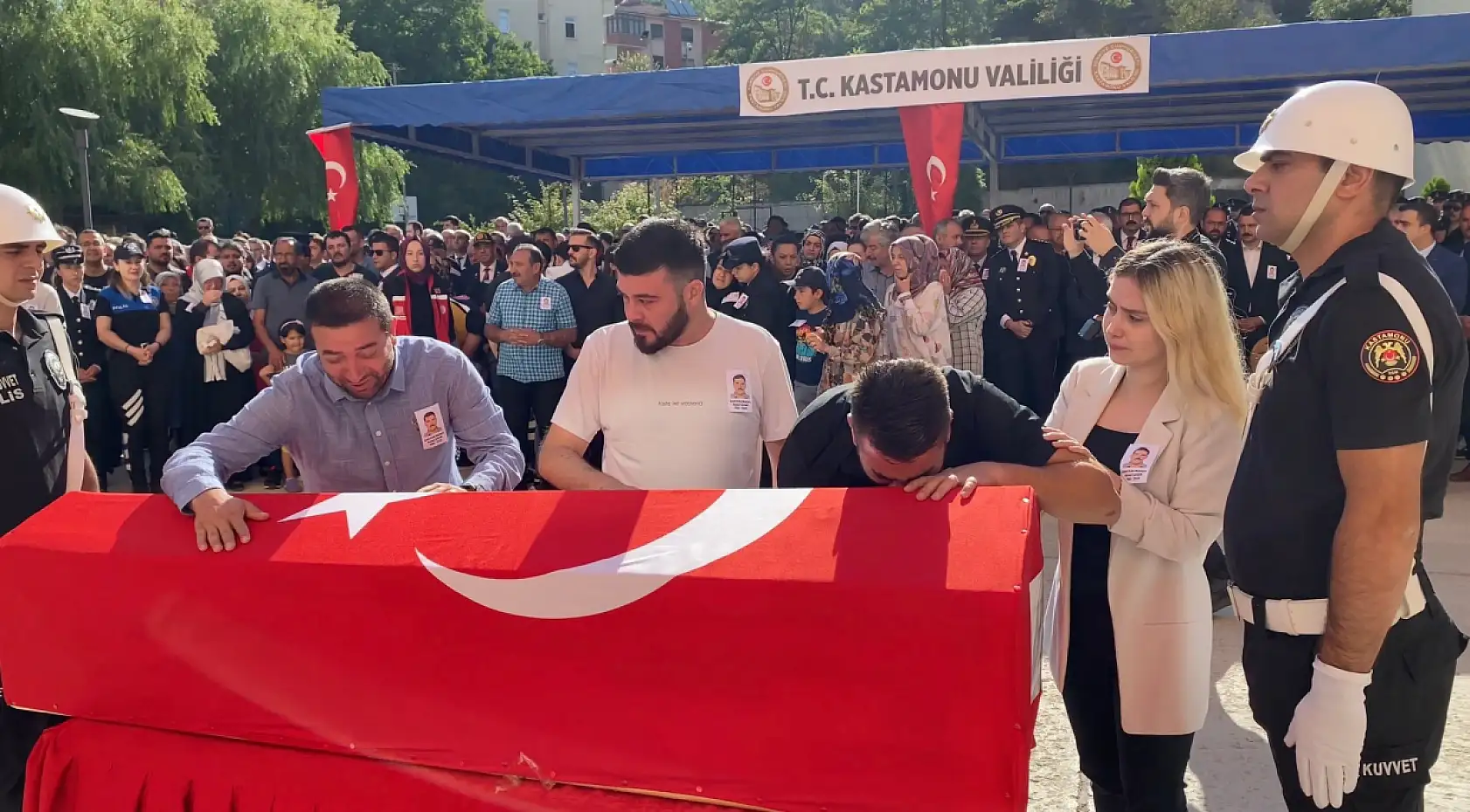 Kastamonu, şehidini uğurladı