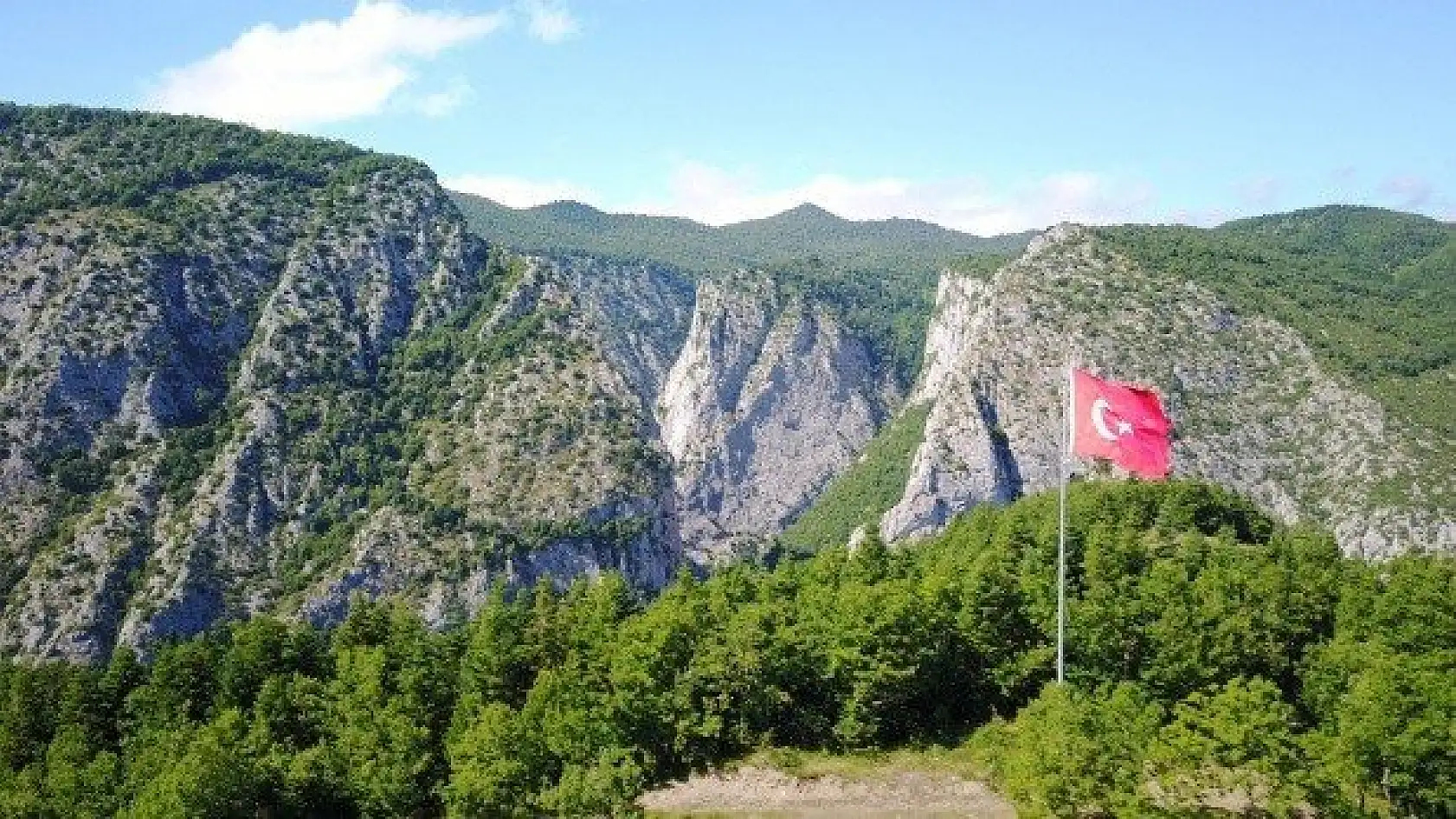 Valla Kanyonu maceraperest doğaseverleri bekliyor