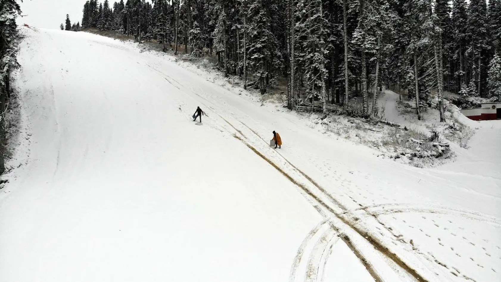 Ilgaz Dağı'nda kar etkili oluyor
