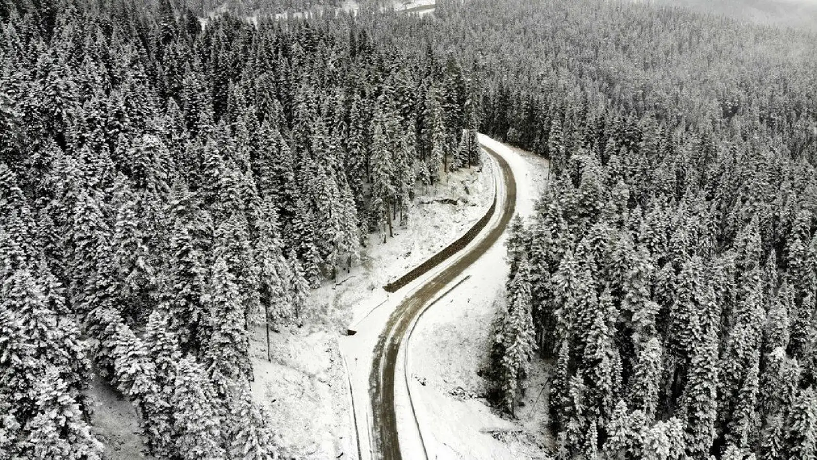 Ilgaz Dağı'nda kar etkili oluyor