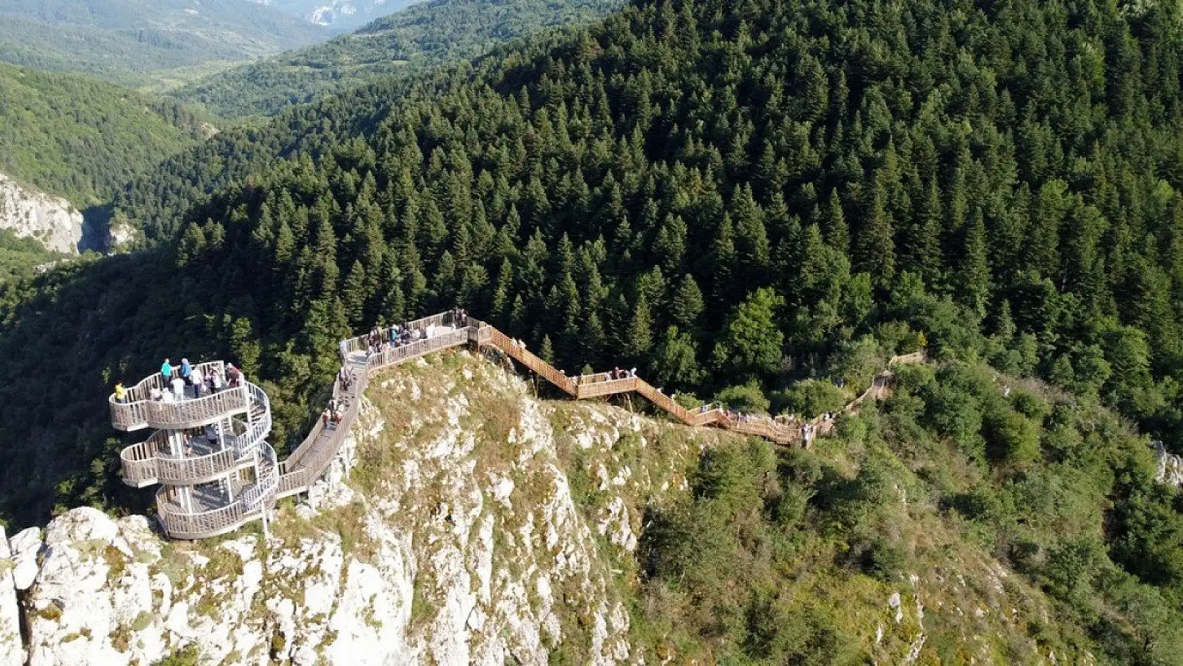 Pınarbaşı bayramda nüfusunun 20 katı ziyaretçiyi ağırladı