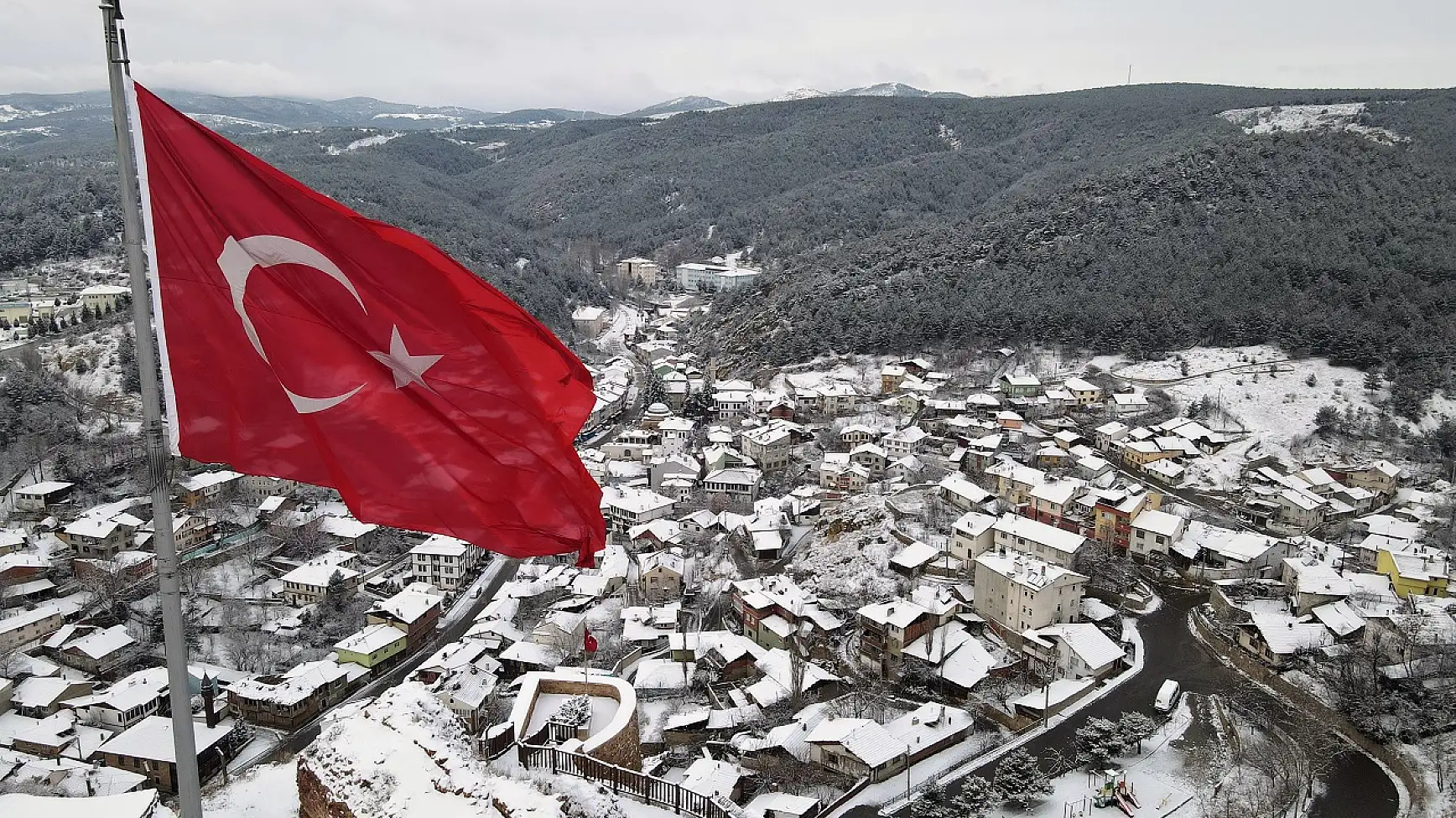 Kastamonu'da kar yağışı etkili oldu
