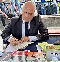 Aşk yazarının şiiri müzikle buluştu
