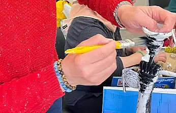 'Atıktan Sanata' sergisiyle engeller sanata dönüşüyor