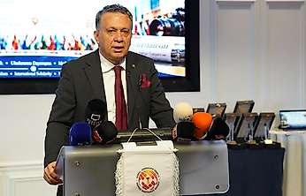 KGK, Londra'da dostluk rüzgarı estirdi