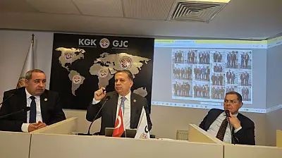 KGK'da yerel medya zirvesi: 'Meslek Birliği Yasası kaçınılmaz'