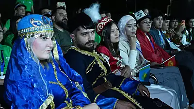 Türk dünyasının Vikipedi gönüllüleri Azerbaycan'da buluştu