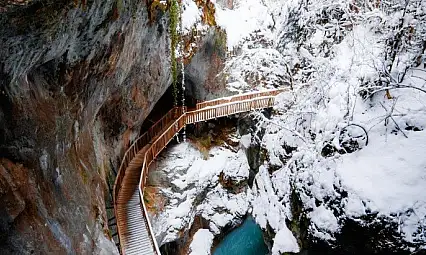 Valla ve Horma kanyonları doğaseverleri cezbediyor