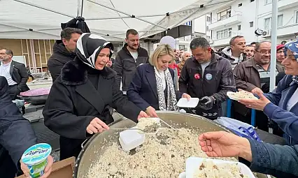 Abana'da bayramın ikinci günü pilav şöleni coşkusu