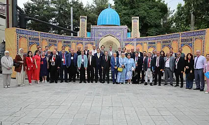 KGK üyesi Türk gazeteciler Ata yurdu Özbekistan'ı keşfetti