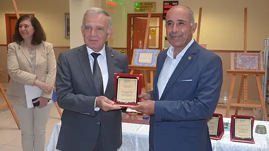 Yükümlülerden ebru ve resim sergisi