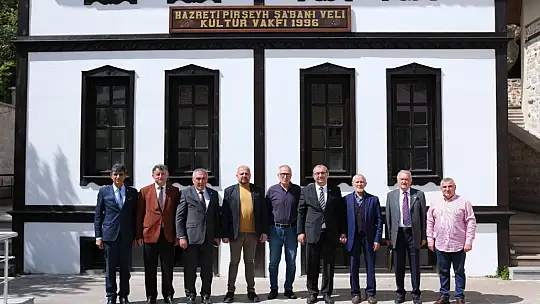Katar, saha ziyaretlerini sürdürüyor