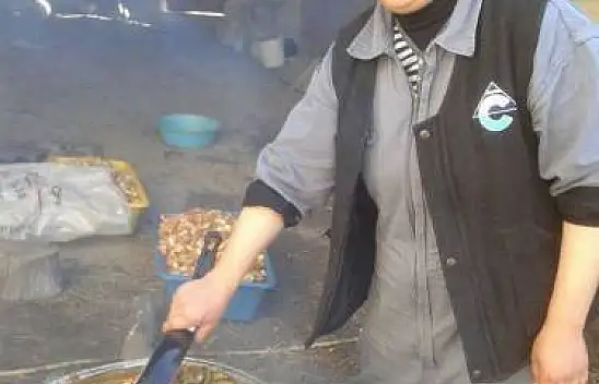 Ev hanımları pekmezle kışa hazırlanıyor