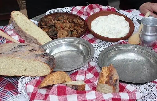 Kastamonu'nun lezzetleri 600 yıllık handa yarıştı