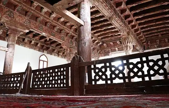 &quotCivisiz cami" yıllara meydan okuyor