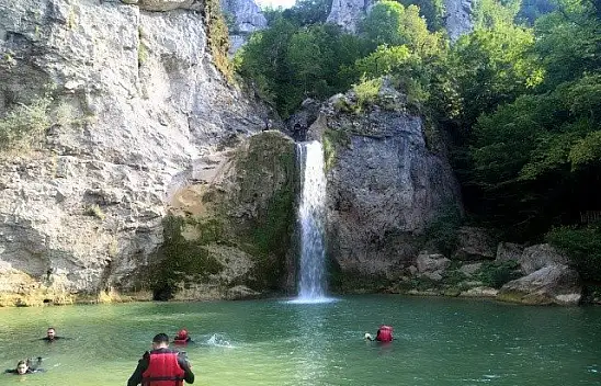 Karadeniz'in &quotsaklı güzelliği" Ilıca Şelalesi