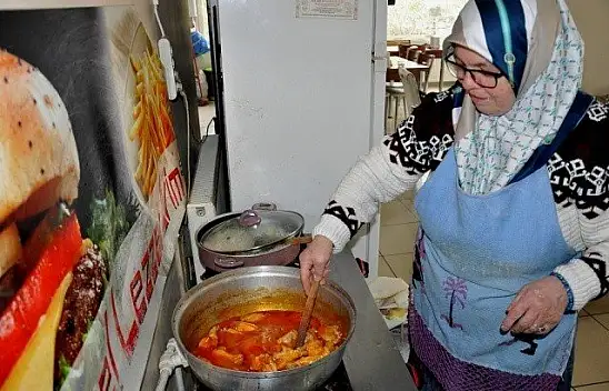 Restoran açma hayalini 64 yaşında gerçekleştirdi