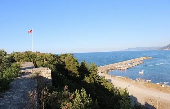 Karadeniz'de manzarası ile cezbeden kale: Ginolu