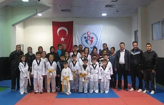 Erişen Spor Taekwondo kuşak sınavı