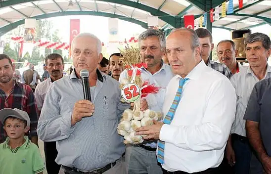 En güzel sarımsak Cumhurbaşkanına