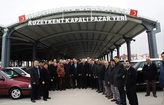 Tahsin Babaş, Araba Pazarını Ziyaret Etti