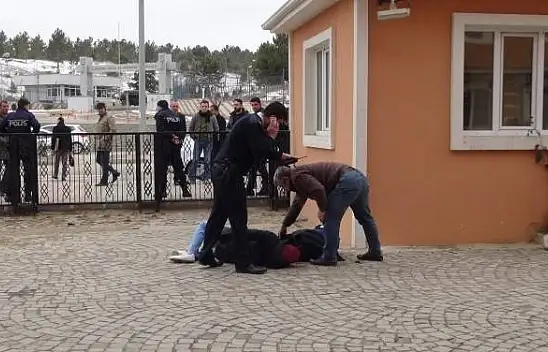 Adliye önünde cinayet 18.12.2013