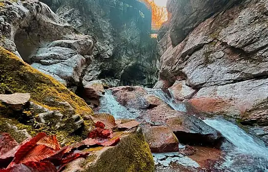 Horma Kanyonu ve Ilıca Şelalesi'nde sonbahar renkleri