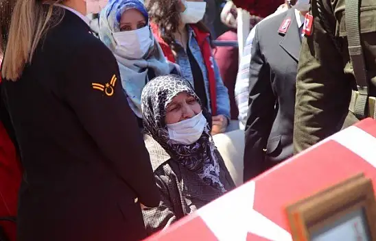 Şehit Uzman Çavuş son yolculuğuna uğurlandı