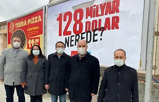 '128 milyar dolar nerede' afişlerinin kaldırılmasına tepki!