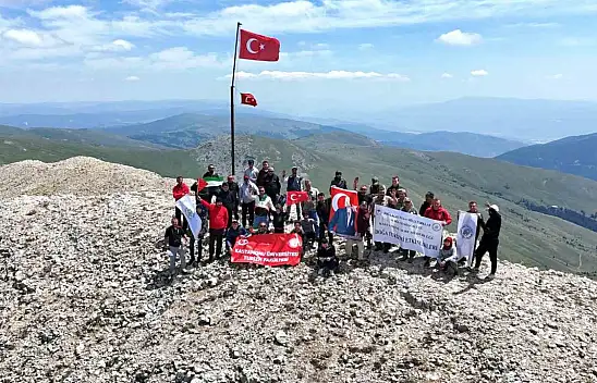 Zirvede 15 Temmuz şehitlerini andılar