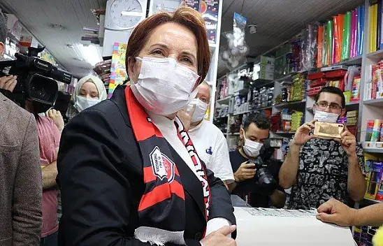 Akşener, Kastamonu'da esnafı ziyaret etti