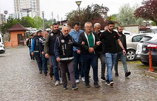Aralarında eski genel sekreter ve hakim de bulunuyor