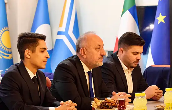 Babaş, 'Gençlerimiz bambaşka'