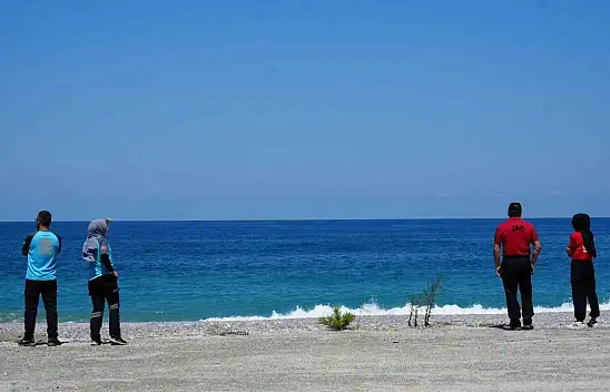 Batan teknedeki 3 kişiyi kurtaran kaptan konuştu!