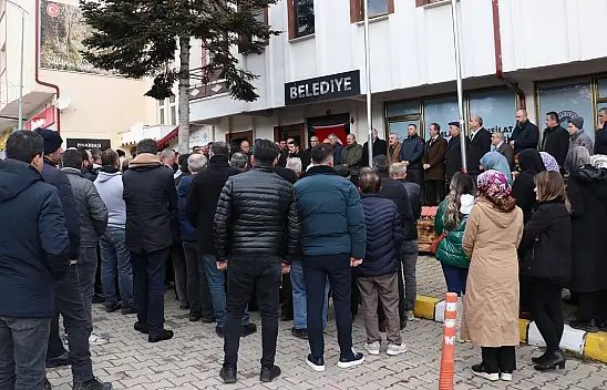 Belediye başkanının darbedilmesine tepki!