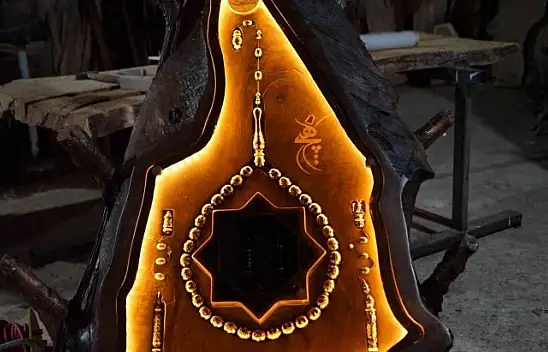 9 usta 7 ayda 90 santimetrelik ahşap tespih yaptı