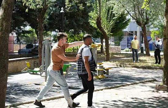 Saldırgan eve saklandı! İkna çabaları sürüyor