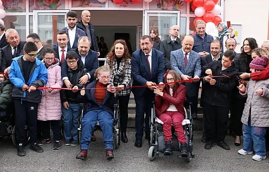 Engelsiz Yaşam Merkezi açıldı