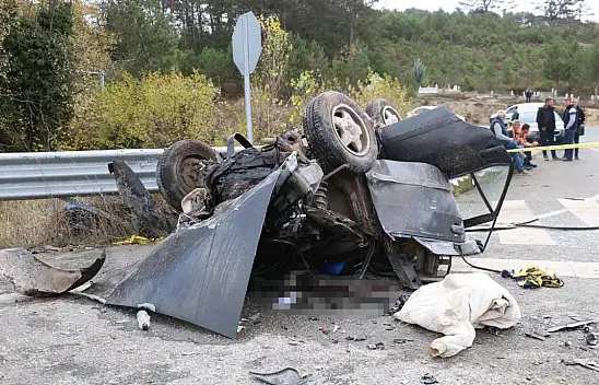 Feci trafik kazası! 1 ölü, 4 yaralı