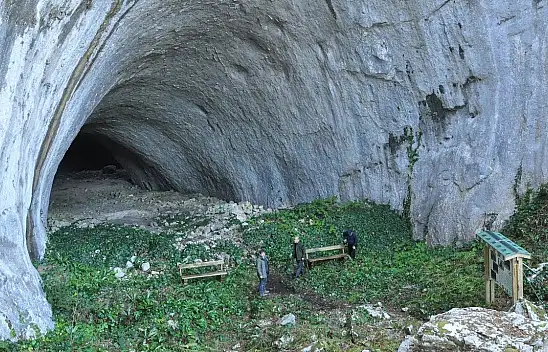 Ilgarini Mağarası'nda kayboldu