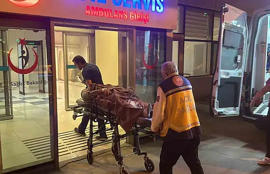 Taksi şoförü bıçaklandı! Başına kazmayla vuruldu