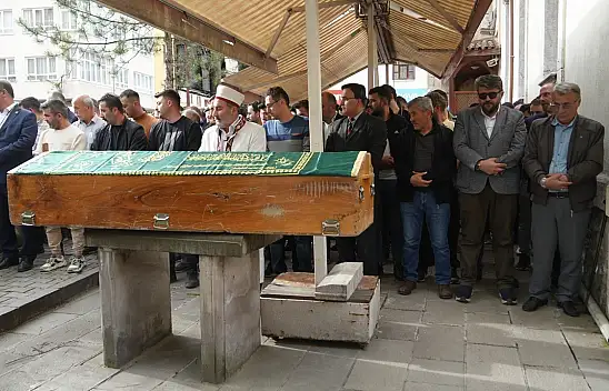 Katledilen taksi şoförü, toprağa verildi