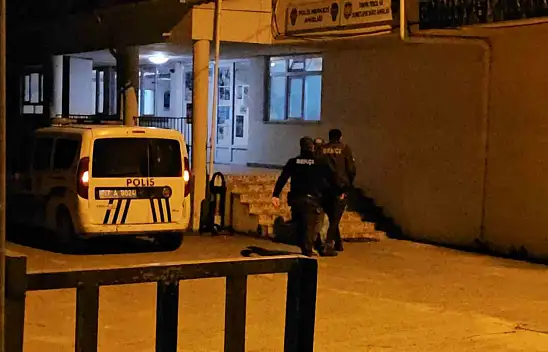 Kavga ettiği kişiye benzetti, tüfekle rehin aldı