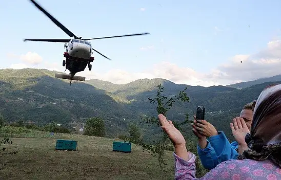Köylere helikopterle jeneratör yardımı