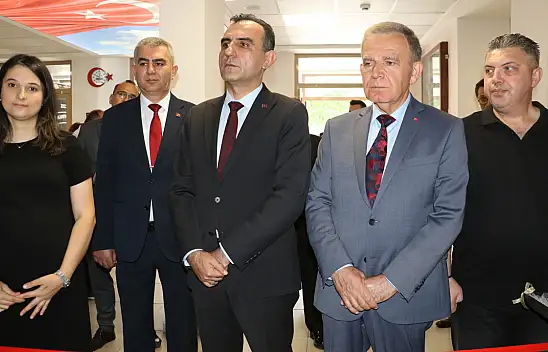 Kütüphane ve laboratuvara isimleri verildi