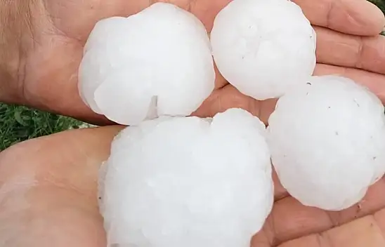 Patates büyüklüğünde dolu!