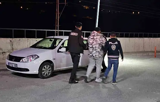 Polise silah çekip tehdit eden şüpheliler yeniden gözaltında!