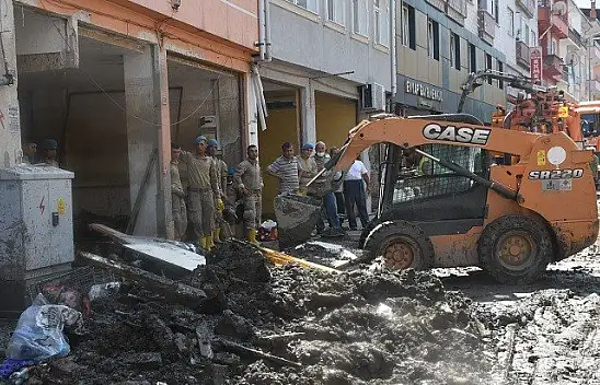 Sel felaketinin 14'üncü gününde çalışmalar sürüyor